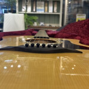 【 美品 】 アコースティックギター 214ce Plus テイラー ギターズ 動作確認済み アコギ ギター エレアコ