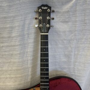 【 美品 】 アコースティックギター 214ce Plus テイラー ギターズ 動作確認済み アコギ ギター エレアコ