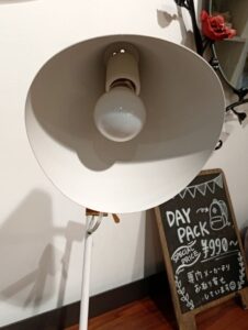 【新品約2万】テーブルライト ホワイト ゴールド