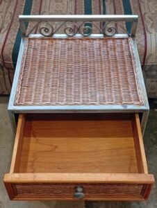 Wicker ナイトスタンド サイドテーブル