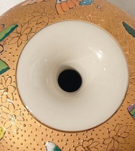 壺 彫金花瓶 金襴飾壺 花瓶 蝶