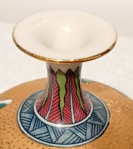 壺 彫金花瓶 金襴飾壺 花瓶 蝶