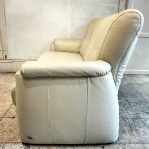 タングラム　2.5人掛け　本革ソファ　ドイツ