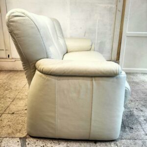 タングラム　2.5人掛け　本革ソファ　ドイツ