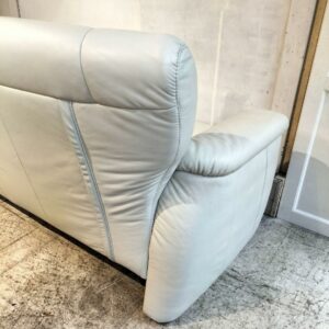 タングラム　2.5人掛け　本革ソファ　ドイツ