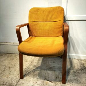 ヴィンテージ プライウッドアームチェア　ミッドセンチュリー