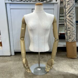 【美品】 マネキン トルソー レディース 可動式