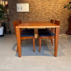 ダイニングテーブル＆チェア4脚セット