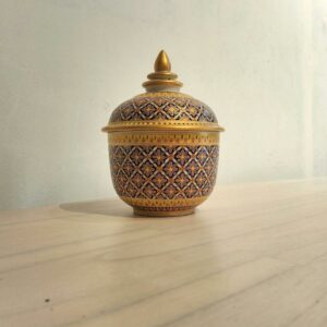 【最高級磁器】タイ伝統工芸 ベンジャロン焼 蓋物 飾り壺　ト・ベンジャロン