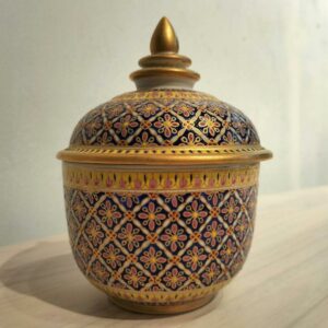 【最高級磁器】タイ伝統工芸 ベンジャロン焼 蓋物 飾り壺　ト・ベンジャロン