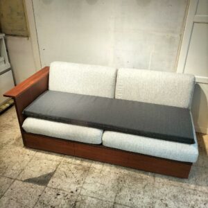 ＴＡＩＤＡ　大容量　多機能家具　収納つきソファ